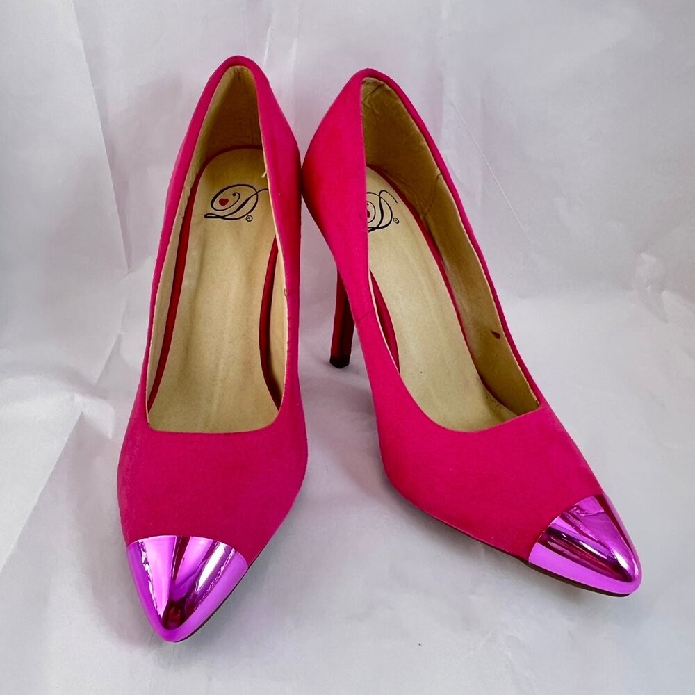 Delicious Expo S Fushia Pink Metal Toe Court Shoe Size 6.5